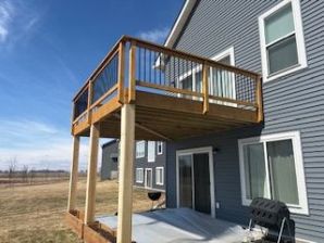 Deck & Fence Staining in Bloomington, MN (2)