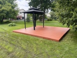 Deck Staining in Plymouth, MN (1)